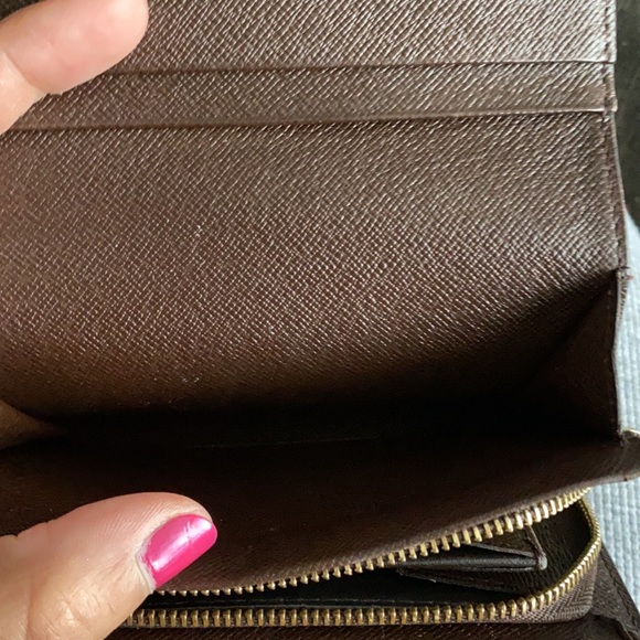 ***SOLD*** Louis Vuitton DE Porte Tresor - Picture 5 of 8